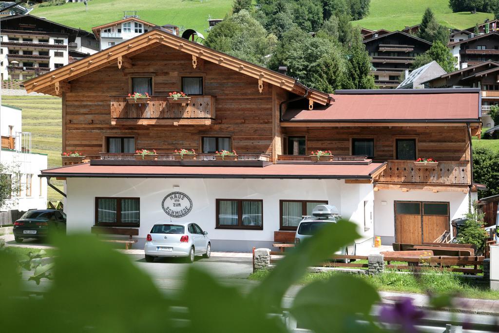 Intown Apartment Schmiede Saalbach-Hinterglemm Exterior foto