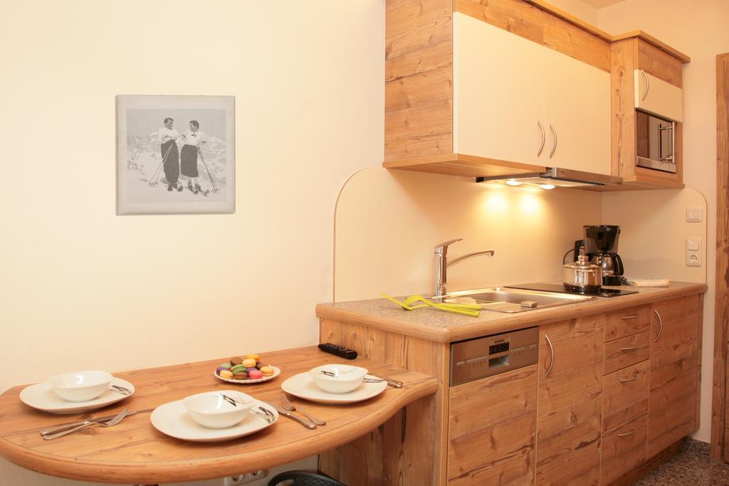 Intown Apartment Schmiede Saalbach-Hinterglemm Exterior foto
